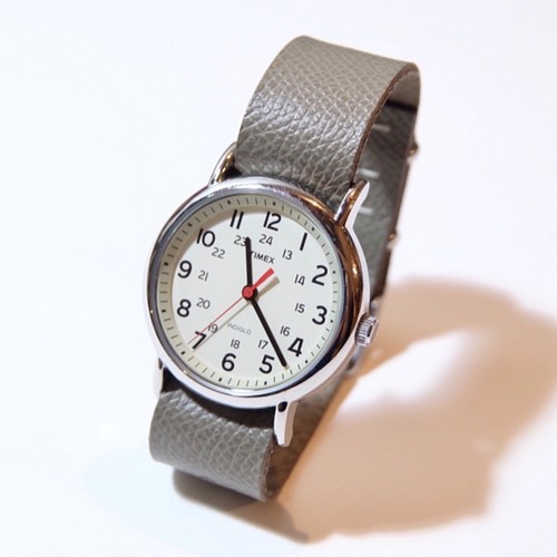 シンプルウォッチ 腕時計 革ベルト グレージュ TIMEX 腕時計 STOCK