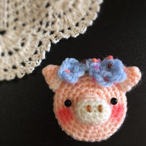 ハンドメイド マグネット 磁石 ぶたちゃん リボンつけた可愛いぶた