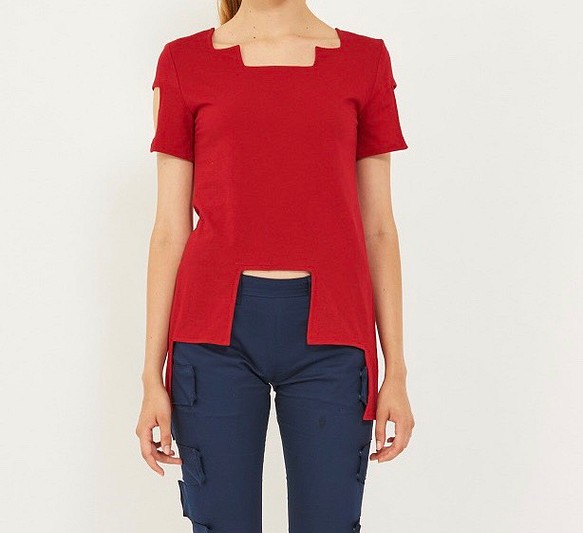 【90%セール】ブロックTシャツ【red/M】 1枚目の画像