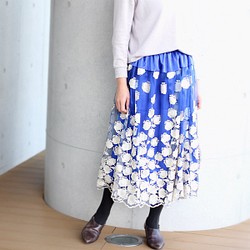 刺繍チュールレーススカート【ブルー】 1枚目の画像