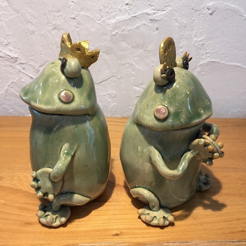再販】カエルの王様＆お姫様 陶器 蛙 かえる カエル その他置物 TARACO 