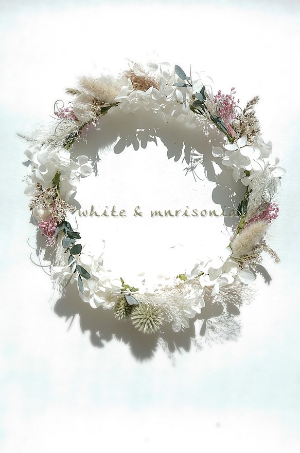 花冠< ホワイト&モリソニア > 花嫁花かんむり・ヘッドドレス 1枚目の画像