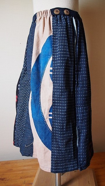 ◆古布藍染木綿絣色々な絣の組み合わせ・巻きスカート長さ60ｃｍ 1枚目の画像