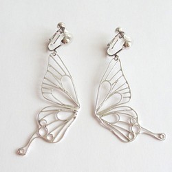 蝴蝶（L）鉤形耳環/銀色 第1張的照片