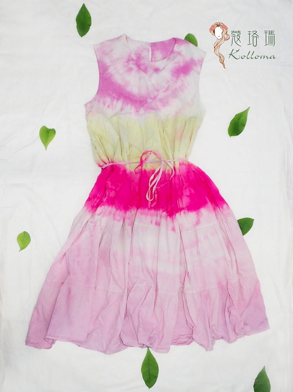 ♔蔻珞瑪♘  Ⓓⓔⓢⓘⓖⓝ - 渲染綁帶長洋裝-粉黃桃 第1張的照片