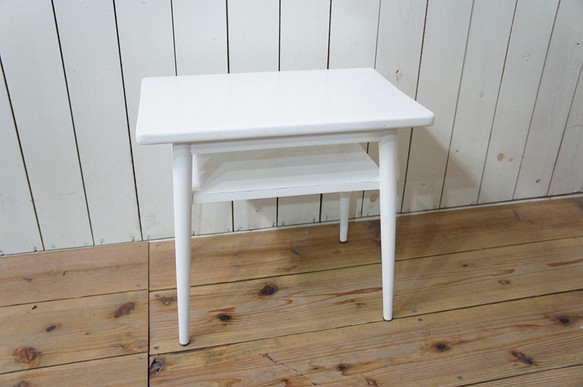 北欧アンティーク調 木製 サイドテーブル ミンディ無垢 小 ホワイト 1枚目の画像