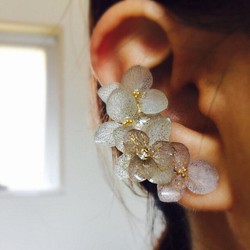 小繡球Iyakafu及耳環或者耳環2灰粉色 第1張的照片