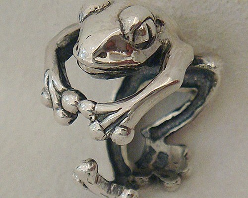 蛙(カエル)リング シルバーアクセサリー かえる カエル 動物 アニマル
