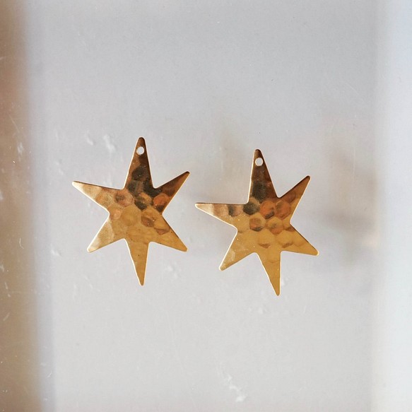 Hammered Star Charm -Gold- (2pcs) 1枚目の画像