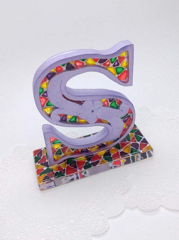 染色された文字の装飾 -  S単語 1枚目の画像
