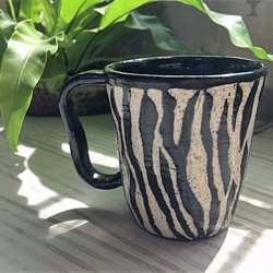 アニマルシティーシリーズ - ゼブラマグカップ_陶器のマグカップ 1枚目の画像