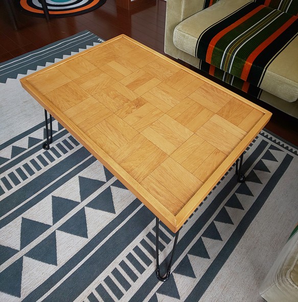 折りたたみ式 アイアンレッグ living ローテーブル 1枚目の画像