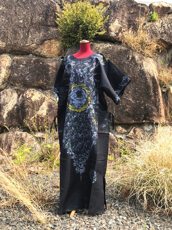 アフリカから/ろうけつ染めのオーバードレス 1枚目の画像