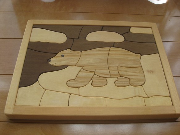 木製パズル(しろくま) 1枚目の画像