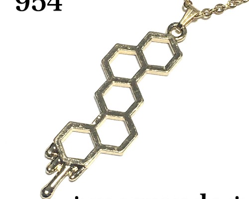 954.蜂蜜の垂れたハニカムのネックレス ネックレス・ペンダント