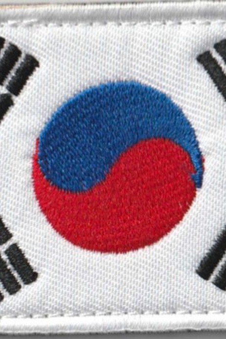 韓国 ワッペン ベルクロ 国旗 マジックテープ 刺繍 ワッペン・アップリケ 掘り出し物市場 通販｜Creema(クリーマ)  ハンドメイド・手作り・クラフト作品の販売サイト