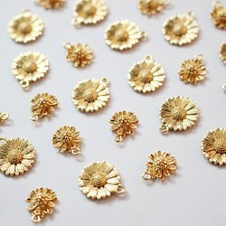 ♡鍍銅・素材♡復古鍍銅18K真金色小花朵吊墜12mm 大花朵 4個入 第1張的照片