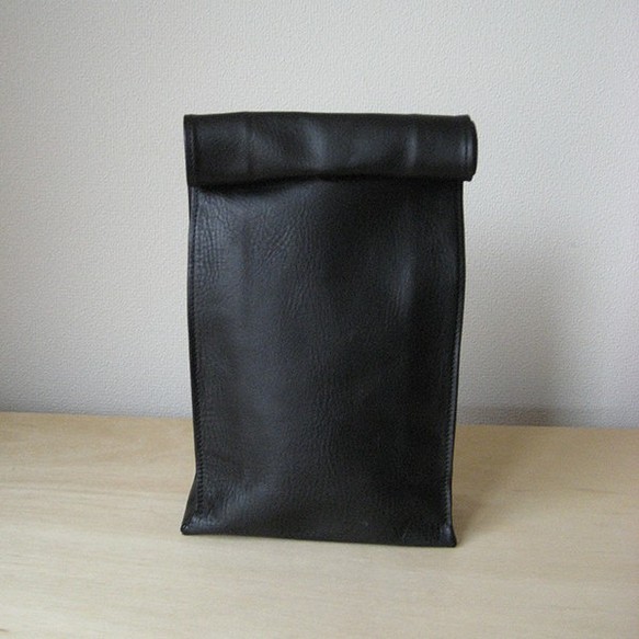 ブラックL:紙袋のような革袋”Sack”　オイルヌメ 1枚目の画像