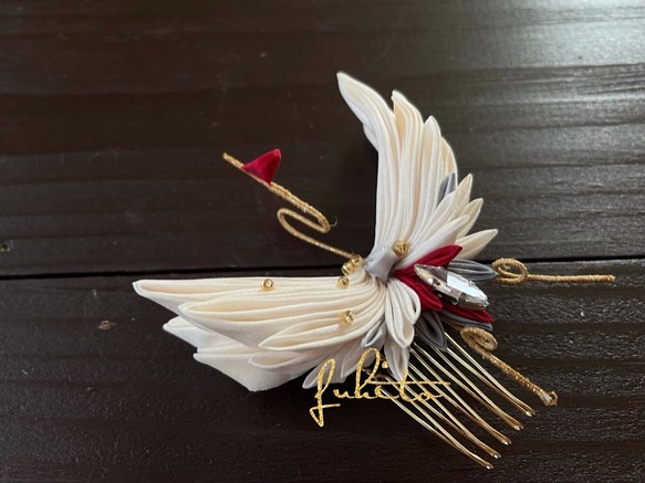 正絹羽二重つまみ細工　鶴の髪飾り　赤 1枚目の画像