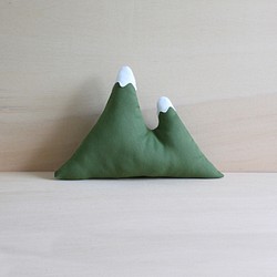 BONBON 交換禮物手作暖心｜山山抱枕 淺綠 M 第1張的照片