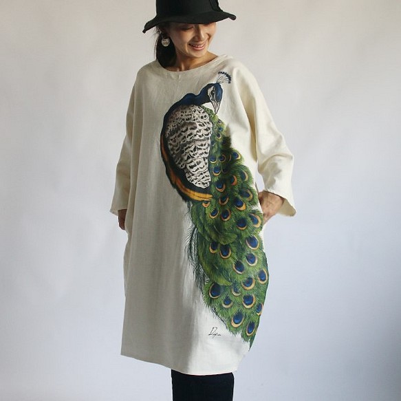 リネン麻コットン anvai派 和画衣 手描き「孔雀図」贅沢一枚布ワンピースK66(dr006pk) 1枚目の画像