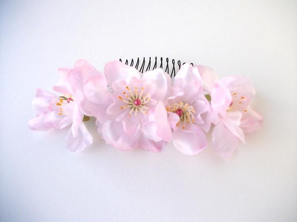 セール!桜の髪飾り（コーム）　 1枚目の画像