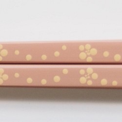 卒業祝いに　受験生のお守りにも　竹製・自然塗料箸　08-22 サクラサク　ピンク 1枚目の画像