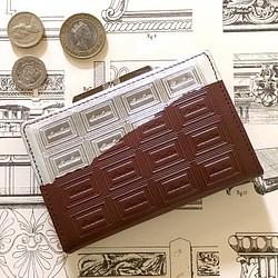 革のチョコ・がま口カードケース兼財布　スイート（銀の包み紙） 1枚目の画像