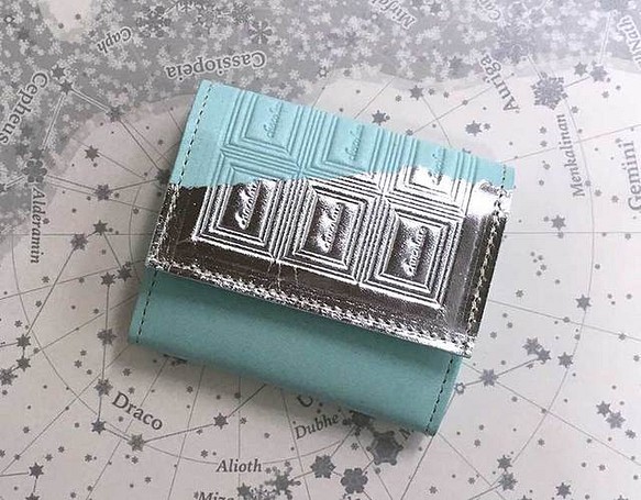 革のミントチョコ・コインケース（銀の包み紙） 1枚目の画像