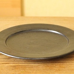 黒マット リム皿 - 7寸 1枚目の画像