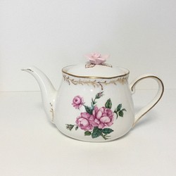 手繪玫瑰茶壺 第1張的照片