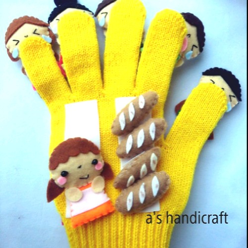 手袋シアター パンやに5つのメロンパン 特別セット おもちゃ 人形 A S Handicraft 通販 Creema クリーマ ハンドメイド 手作り クラフト作品の販売サイト