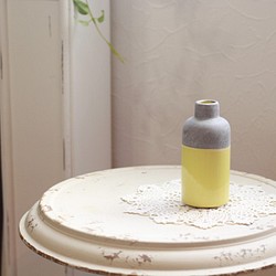 フラワー　花瓶(陶器)　黄×グレー 1枚目の画像