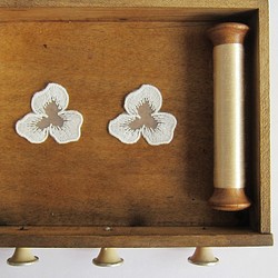刺繍レースモチーフ - 花のプロフィール3001 1枚目の画像