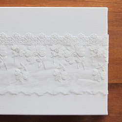 刺繍レースメッシュ - 白い花のチャーター2009 1枚目の画像