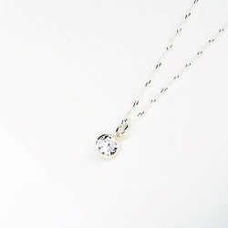 一粒ダイヤ　スイス製   人造ダイヤ/ジルコン　H&A シルバー925 純銀　誕生日プレゼント　記念日　バレンタインデー 1枚目の画像