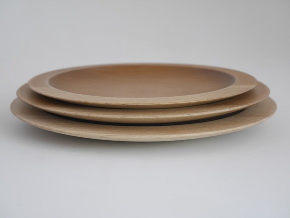 《現品限り》朴の木製皿3枚組 1枚目の画像