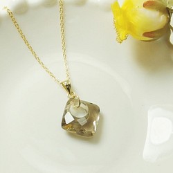 *N32*宝石質スモーキークォーツAAA☆ドーナツ型ダイヤカットネックレス 1枚目の画像