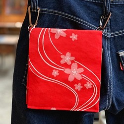 新品の帯地で作ったヒップハングバッグ「おともし帯（たい）」朱色　桜　帯バッグ　ポシェット☆浴衣バッグ☆御朱印帳ケースにも 1枚目の画像