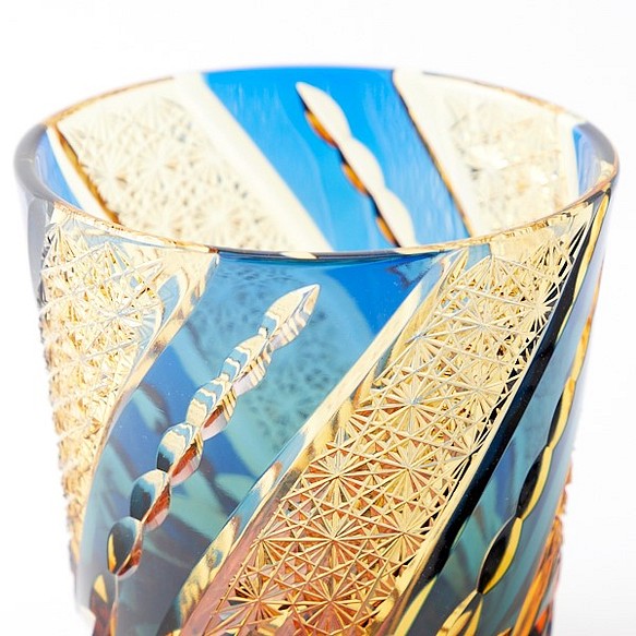 送料無料 無料包装 江戸切子の店　結婚祝　海外土産　 琥珀色瑠璃被せクリスタルロックグラス 1枚目の画像