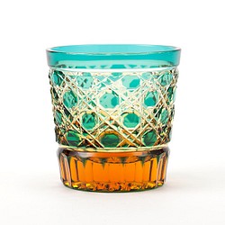 江戸切子の販売　送料無料　無料包装　結婚祝　記念品　海外土産　日本酒　梅酒ロック　琥珀色緑被せクリスタルガラス酒グラス 1枚目の画像