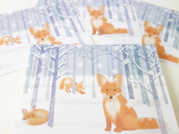 ポストカード「きつねと冬の森」 1枚目の画像
