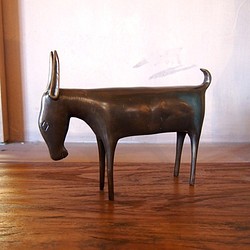 バッファローのオブジェ　水牛　真鍮　置物 1枚目の画像