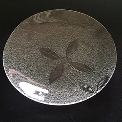 昭和型ガラス「めばえ」円形皿　小（Φ120mm） 1枚目の画像
