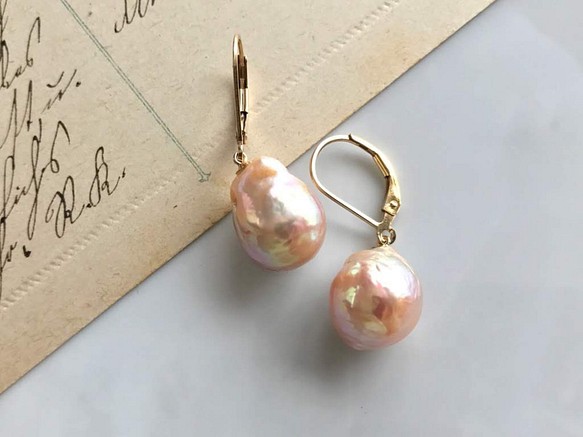 K14GF Peach Edison Baroque Pearl Dangle Earrings 第1張的照片