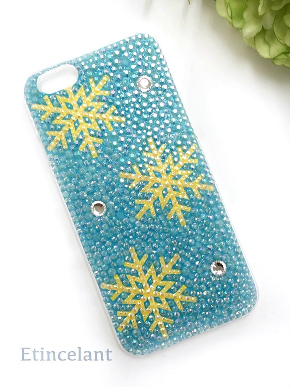 iPhone全機種受注対応　雪の結晶模様のアイフォンケース　スカイブルー&イエロー 1枚目の画像