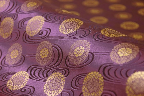 錦緞純絲觀澤水帶花冠紫 (370-AO) ☆ 寬 33 厘米 x 長 50 厘米 ☆ 可連續切割 第1張的照片