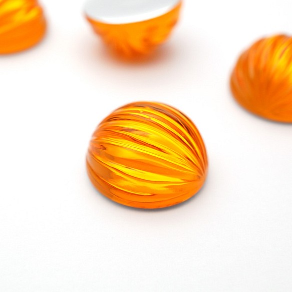 德國製造的複古瓜切塑料凸圓形橙色（2 件套） 第1張的照片