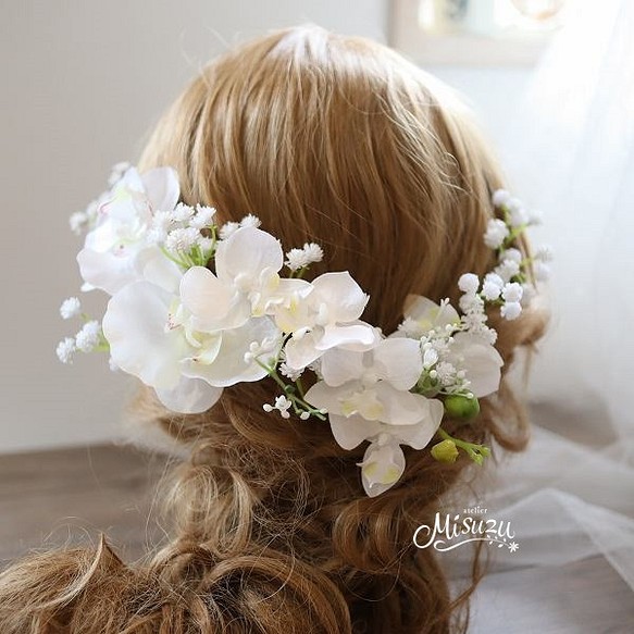 *misuzu*　胡蝶蘭とカスミソウの髪飾り　成人式　和婚　結婚式　２次会　ヘッドドレス