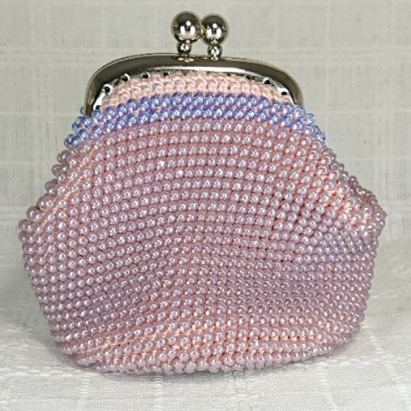 ビーズ編みがま口 ピンクで紫と青 送料無料 1枚目の画像